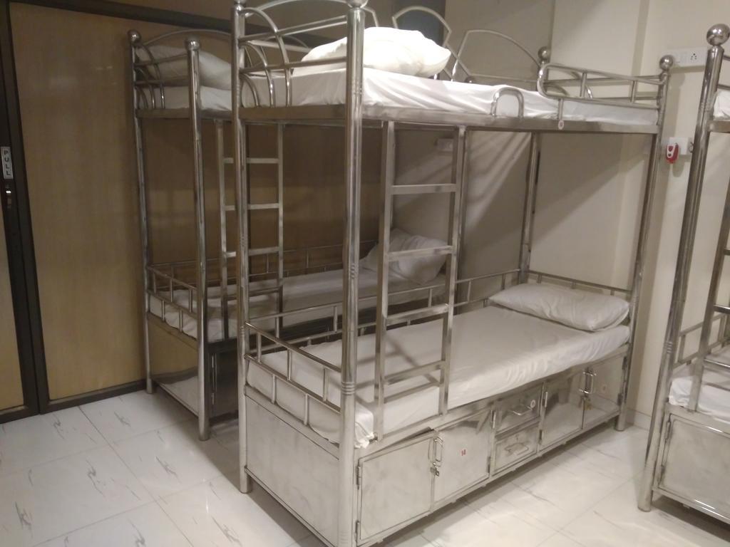 Super Capital O Hotel Konar Inn Turambhe Zewnętrze zdjęcie